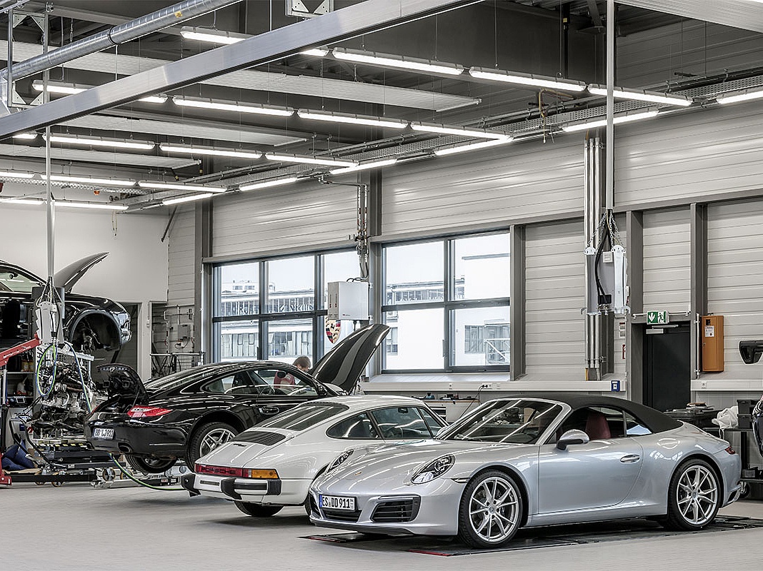 Инфракрасные потолочные панели и инфракрасные потолочные профили Arbonia в центре Porsche в Бёблингине