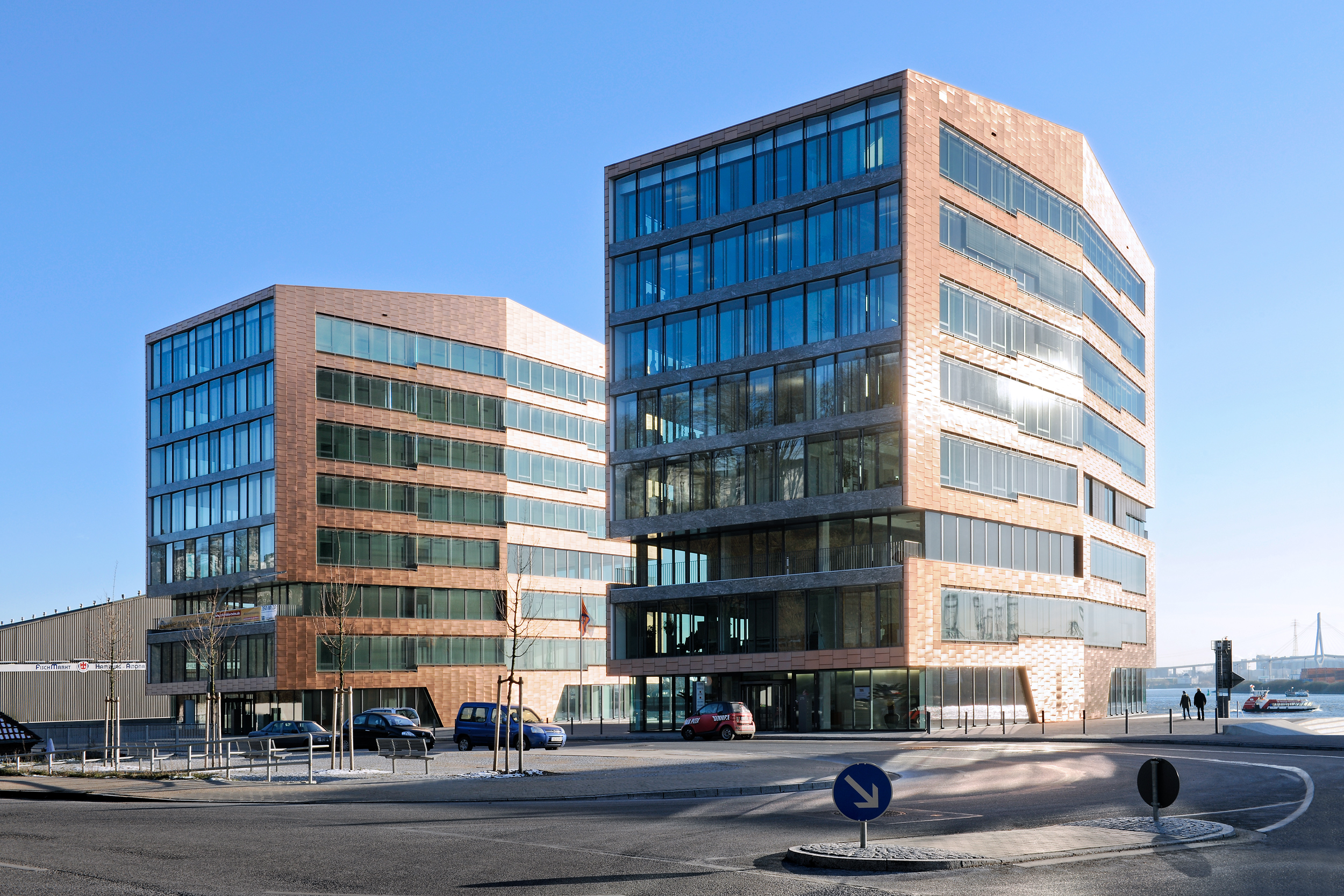 Bürogebäude Columbia Twins Hamburg - Referenz von Arbonia