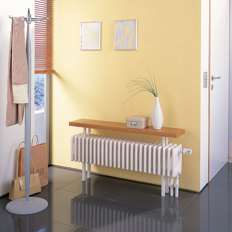 Radiator with bench support as a solution for the living area